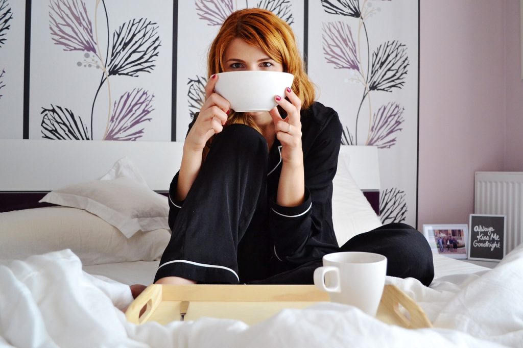 girl in bed, breakfast in bed, girl with cereal bowl-2004771.jpg